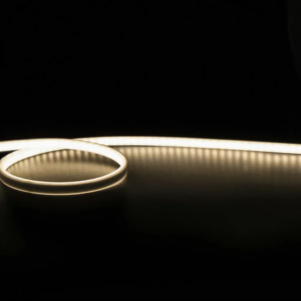SR006-1004TF-120P2835IP65-scaled-1.webp 2835 Top Bend 9.6W/M 10mm 700lm 120LEDs/M IP65 24V